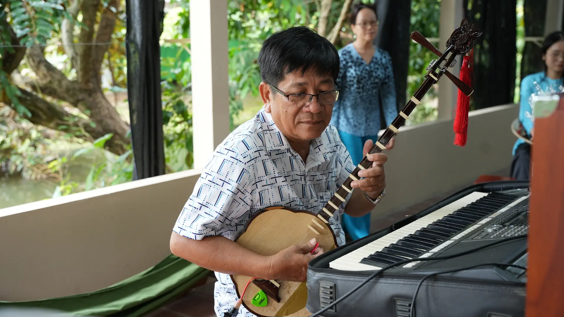 di-san-van-hoa-phi-vat-the-don-ca-tai-tu-nam-bo